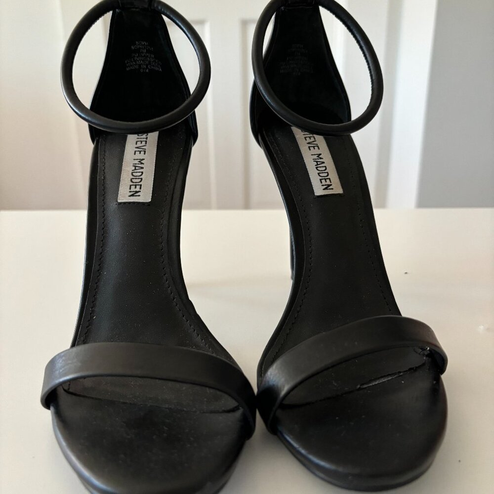 Black Steve Madden Strappy Tecy Heels Size 7